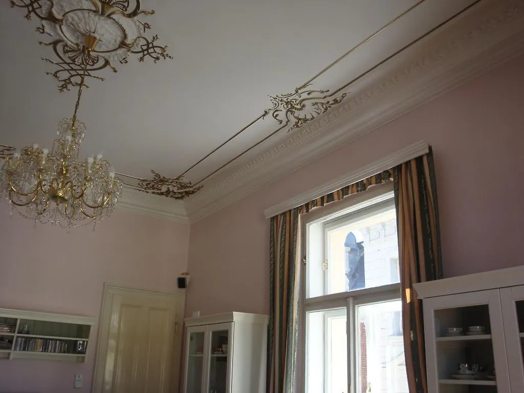 קרלובי וארי Apartment Themis