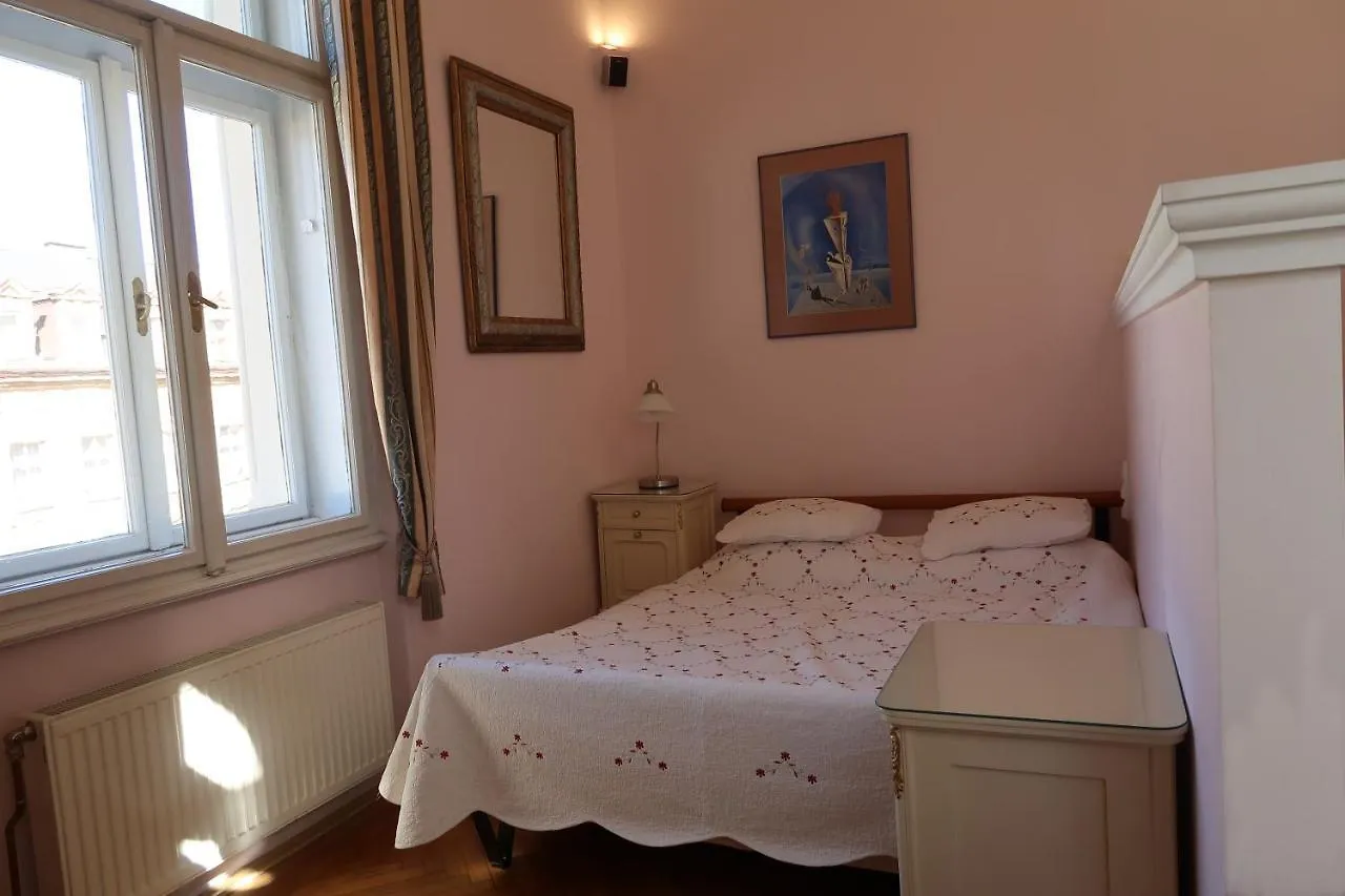 קרלובי וארי Apartment Themis צ'כיה